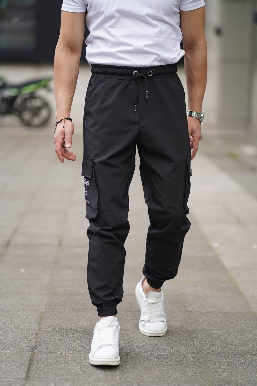 דגמ״ח R שחור