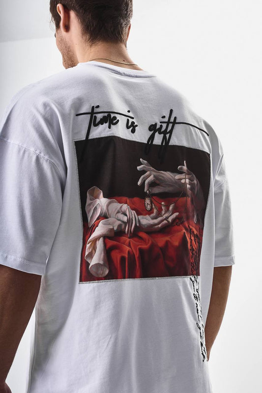 חולצה אוברסייז TIME IS GIFT