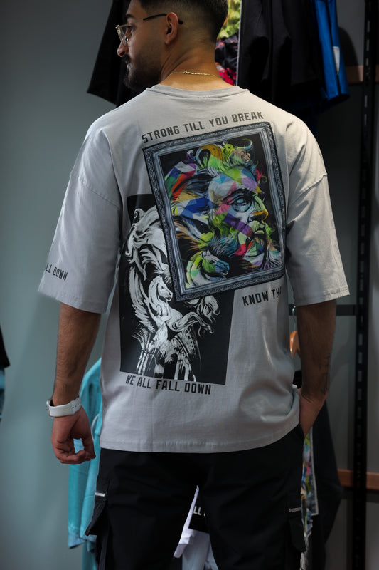 חולצת Strong till אפורה