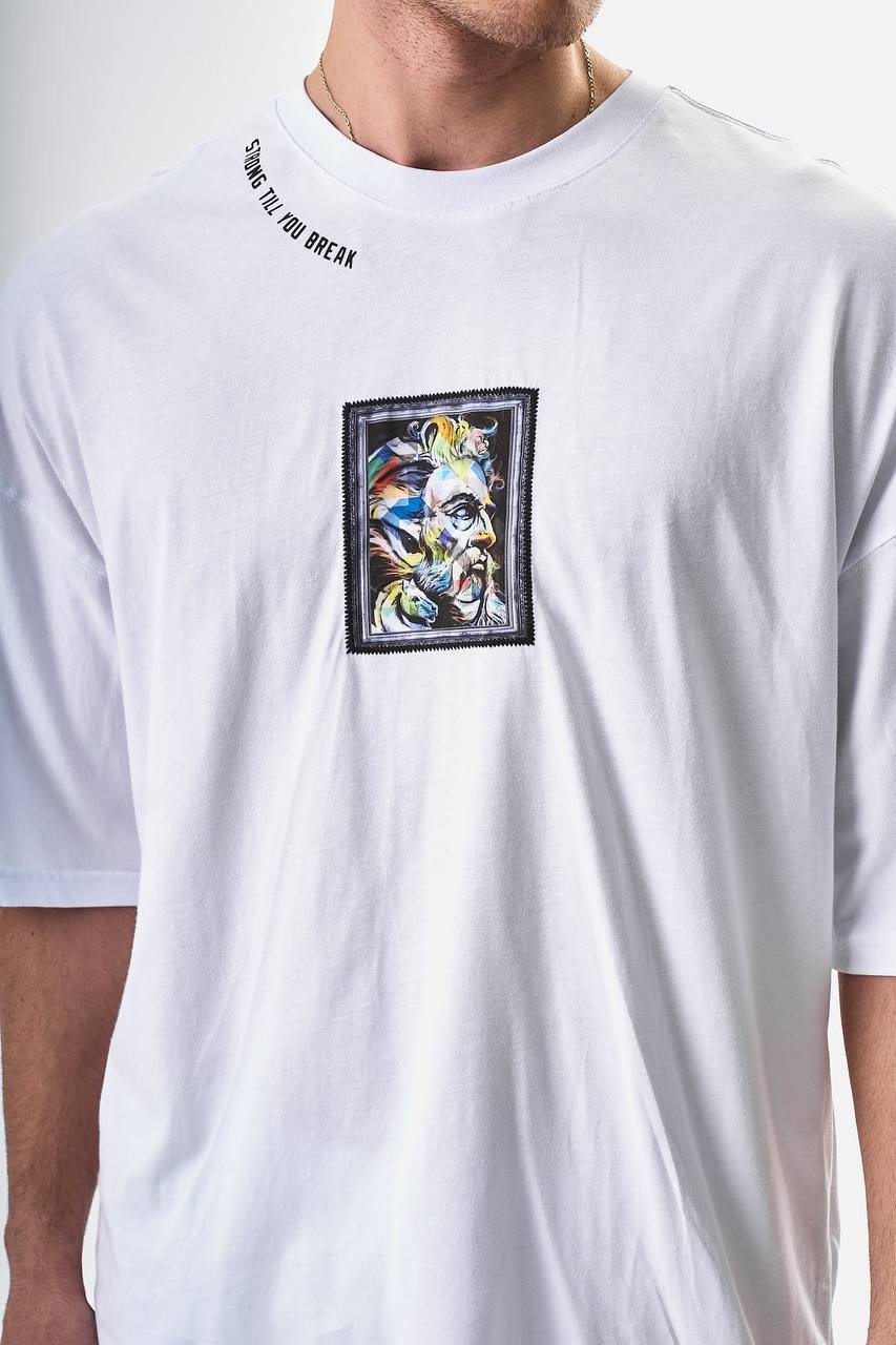 חולצה strong till לבנה