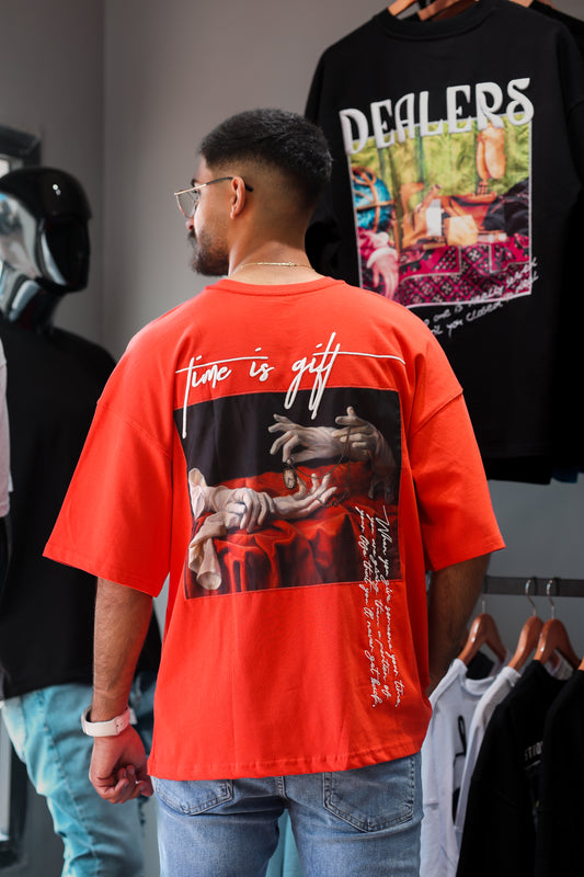 חולצת אוברסייז TIME US GIFT אדומה